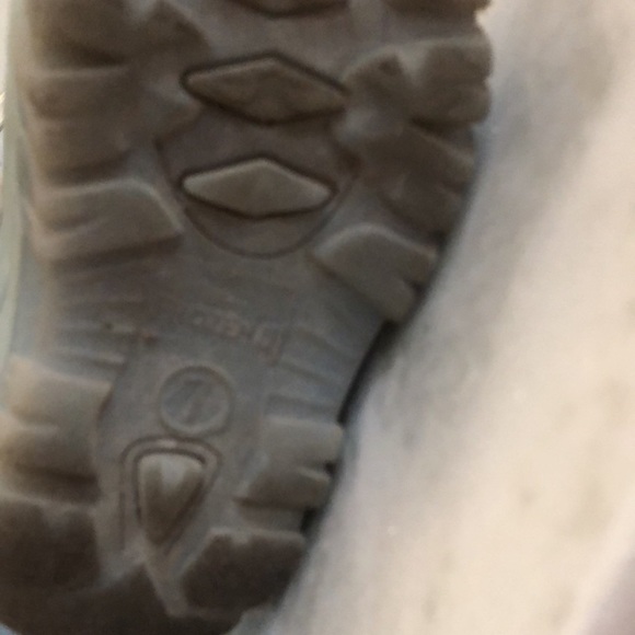 Frozen toddler snow boots - Picture 4 of 10